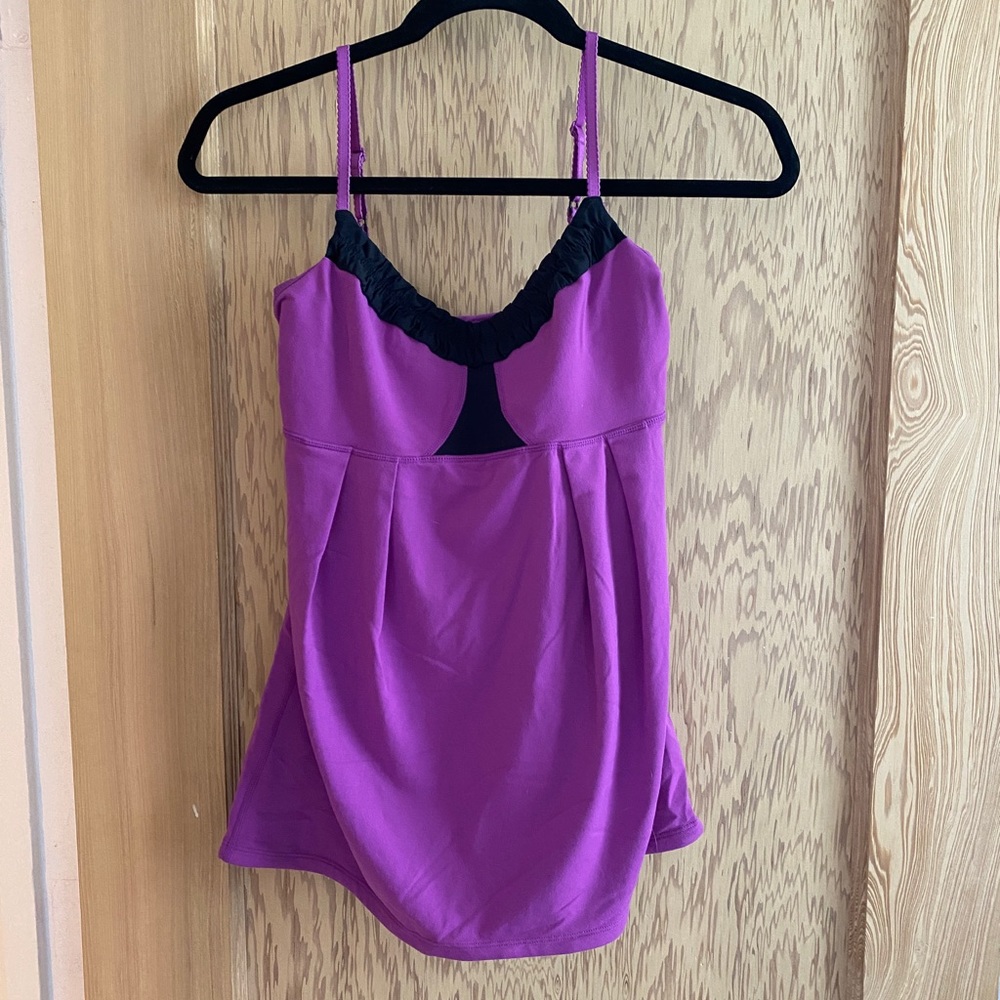 Lululemon tank
